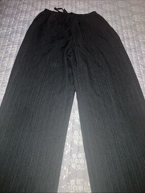 Women's Black Wide-Leg Textured Pull-On Pants